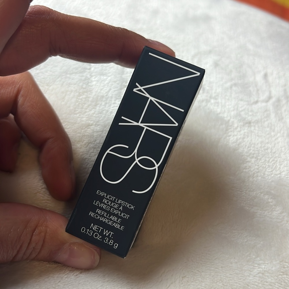 NARS Explicit Refillable Satin Lipstick-831 Devious - Picture 4 of 7